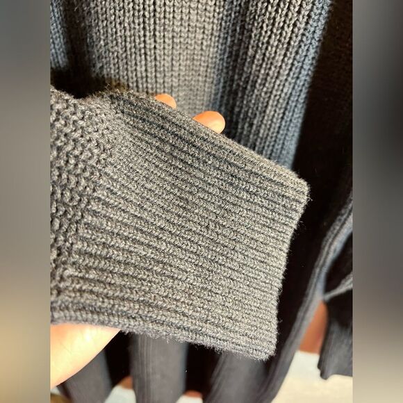 Sweater dress by Free Assembly, charcoal grey, XL, beautiful detailed sleeve - Picture 5 of 7